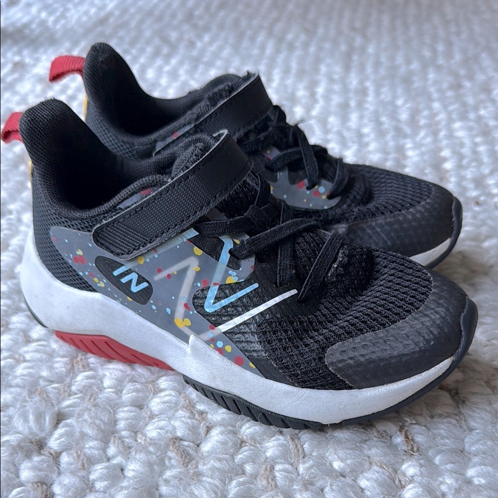 New Balance Kids Rave Run V2 Running Shoes Sz 12